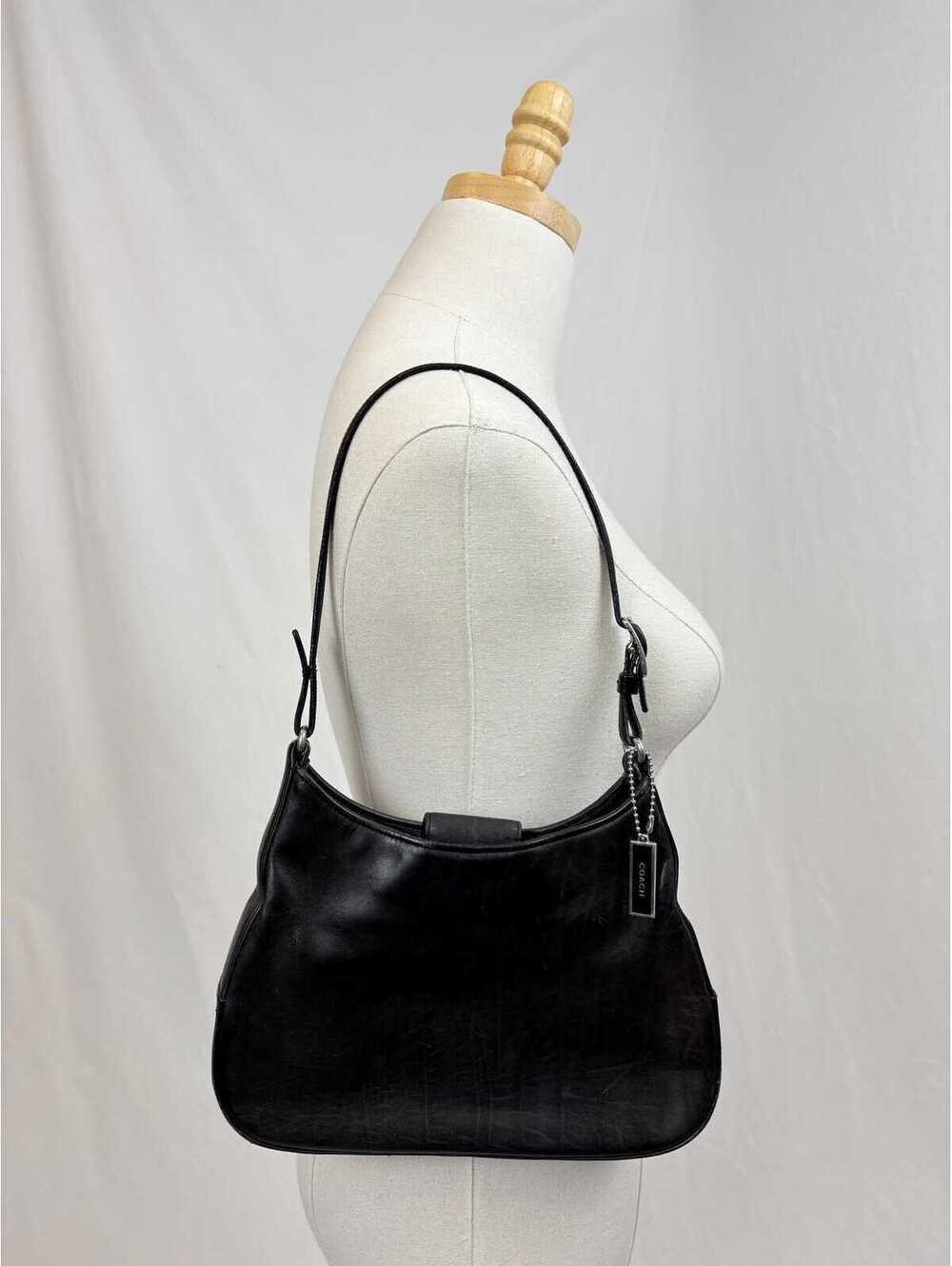 Vintage 2000s Coach 8134 Black Leather Shoulder Bag